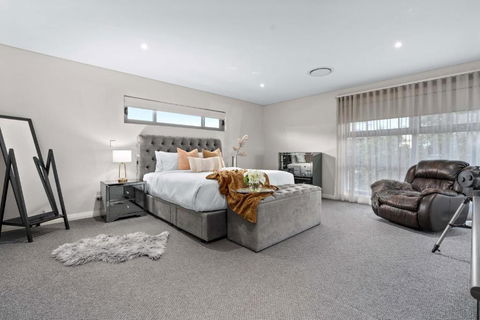 Family Vacation Escapade Shops Beach And Sun Await - Accommodation Port Hedland 4