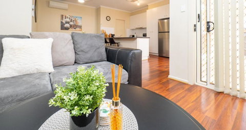 Family Comfort In Blakes Crossing Blakeview With A Short Walk To Shops And Supermarkets - Accommodation Port Hedland 1