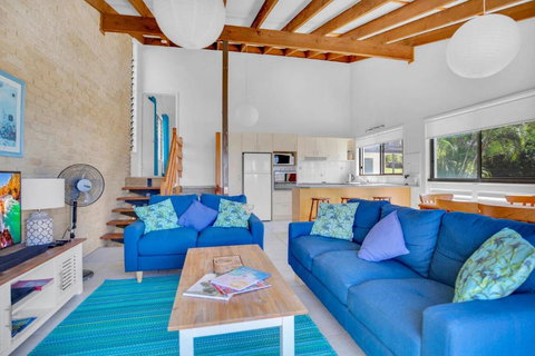 Galleries 3 Peregian Esplanade - Accommodation Port Hedland 3