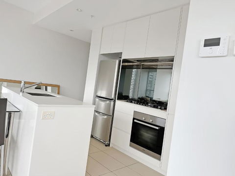 G901S - Bright Zetland Escape With City Views - Accommodation Port Hedland 3
