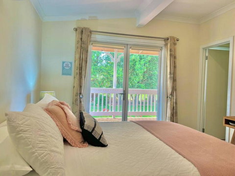 Galbraith Beach Studios - Studio 2 - Accommodation Port Hedland 1