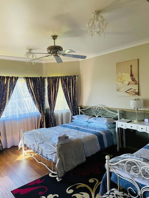 GOLDEN LACE B&B - Accommodation Port Hedland 4