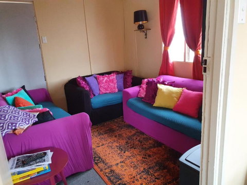 Golden Mt Rest On James - Accommodation Port Hedland 0