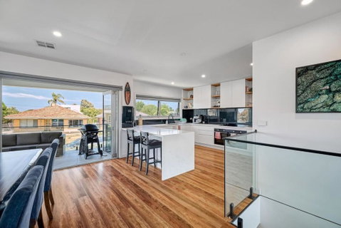 Gorgeous Grandview Getaway - Accommodation Port Hedland 0