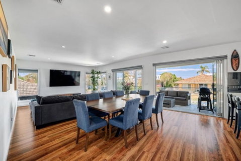 Gorgeous Grandview Getaway - Accommodation Port Hedland 1