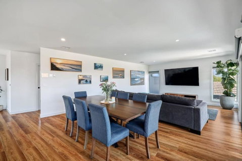Gorgeous Grandview Getaway - Accommodation Port Hedland 2