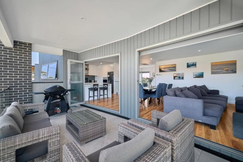 Gorgeous Grandview Getaway - Accommodation Port Hedland 3