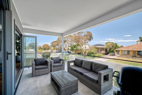 Gorgeous Grandview Getaway - Accommodation Port Hedland 4