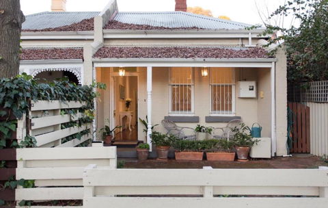 Gorgeous Subiaco Cottage - Accommodation Port Hedland 0