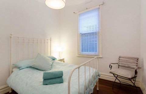 Gorgeous Subiaco Cottage - Accommodation Port Hedland 4