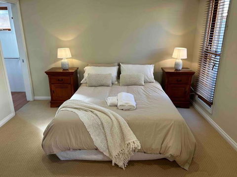Grand Retreat In Peaceful Street - Accommodation Port Hedland 2