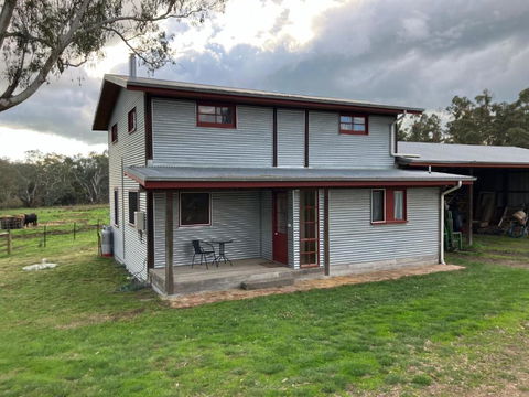 Grannies Lane Cottage - Accommodation Port Hedland 0