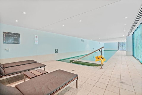 Grosvenor On Queens Luxury Melbourne CBD Apt - Accommodation Port Hedland 2