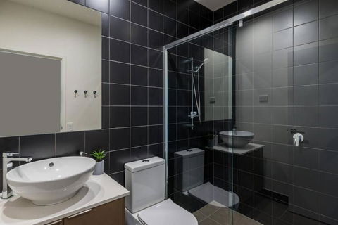 H6B - Round About Bulimba - Accommodation Port Hedland 4