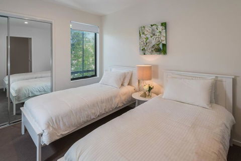 H6B - Round About Bulimba - Accommodation Port Hedland 3