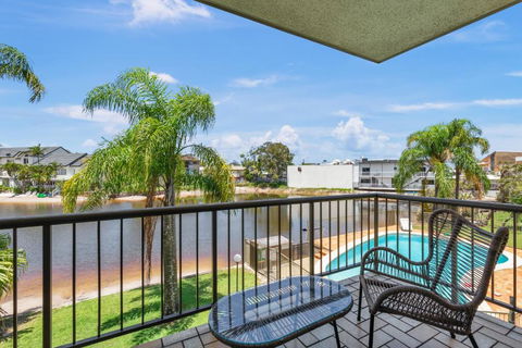 HACIENDA- CANAL VIEWS AND COMFORT - Accommodation Port Hedland 3