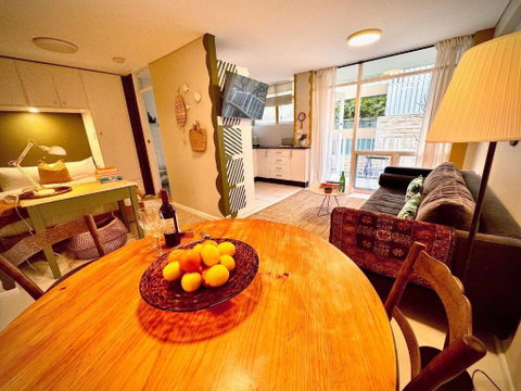 Harborside Studio Apt Walk To Shops Eateries - Accommodation Port Hedland 3