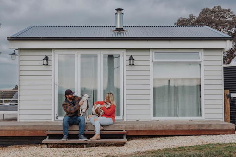 Gumnut Cottage Gippsland - Tiny Romantic Escape W King Bed Mountain Views - Accommodation Port Hedland 1
