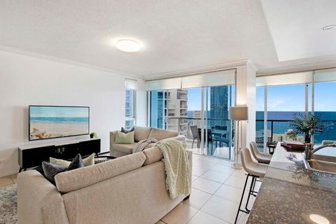 HIGH FLOOR GUARANTEE - 3 Bedroom Plus Study Apartments At Chevron Renaissance - Self Contained & Privately Managed - Wow Stay - Accommodation Port Hedland 1