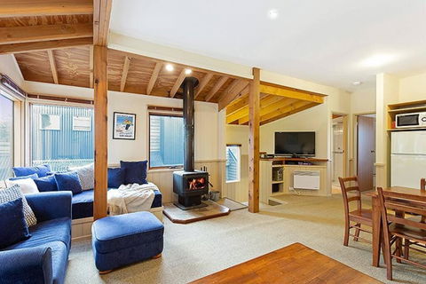 HAY SHED Chalet, Alpine-getaways - Accommodation Port Hedland 3