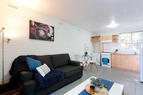 Hensman 5 - 1BRM Unit With Courtyard & Parking - Accommodation Port Hedland 0