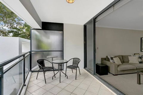 HERB1-Tastefully Furnished & Designed St Leonards - Accommodation Port Hedland 2