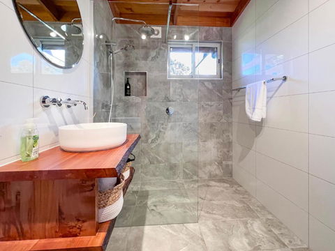 HEXAGON BEACH HOUSE Binalong Bay Of Fires Views - Accommodation Port Hedland 0