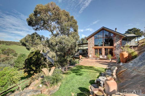 HighRoost Bed & Breakfast Accomodation - Rural Escape - Accommodation Port Hedland 0