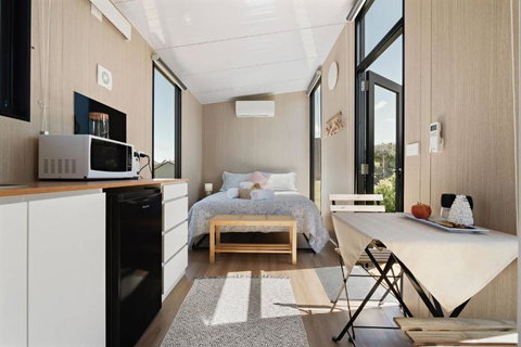 Hillside Hideout By Tiny Away - Accommodation Port Hedland 3