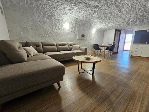 Holly Place - Accommodation Port Hedland 0