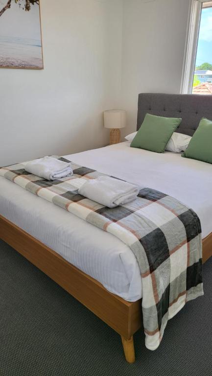 Husky 19 Beautifully Appointed Apartments - GREAT LOCATION - In The Heart Of Husky - Accommodation Port Hedland 0