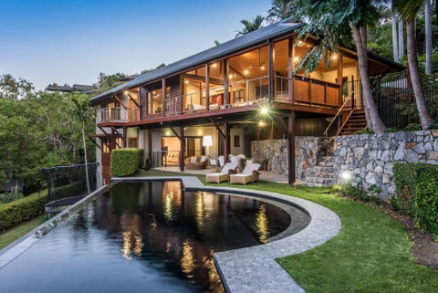 Indulge In The Lap Of Luxury, Iluka Is Your Private Ocean-view Haven On Half An Acre With Infinity Pool And Two Golf Buggies - Accommodation Port Hedland 0
