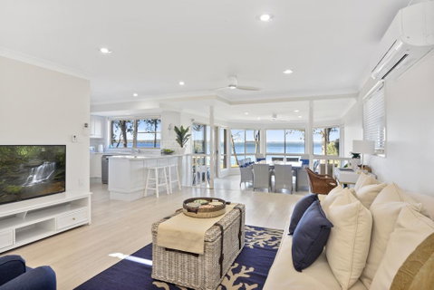 Adrift Retreat - St Georges Basin Waterfront Home - Accommodation Port Hedland 0