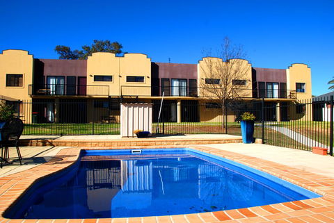 Amberoo Apartments - Accommodation Port Hedland 0