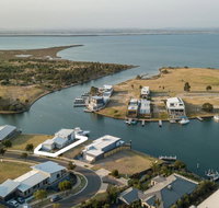 Anchored - Access to the Gippsland Lakes - Accommodation Port Hedland