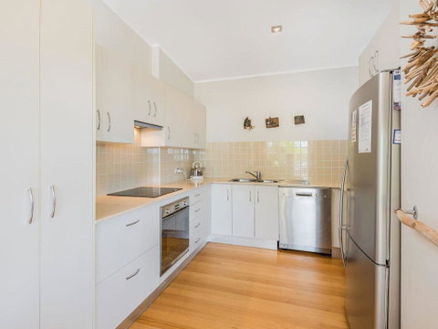 Angourie Blue 7- Stroll To Surfing Beaches. - Accommodation Port Hedland 3