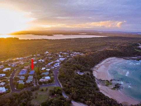 Angourie Blue 7- Stroll To Surfing Beaches. - Accommodation Port Hedland 0