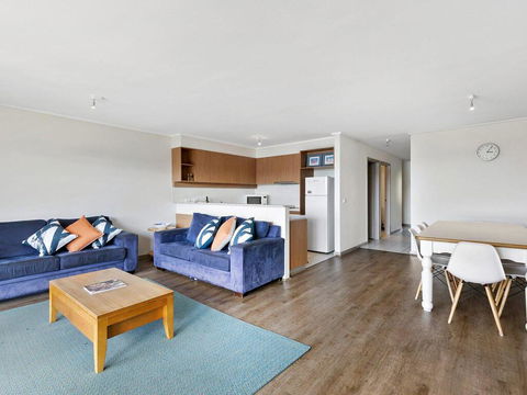 APARTMENT 29 PACIFIC APARTMENTS - Grand Escape With Ocean Views - Accommodation Port Hedland 3