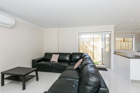 Aquilla Townhouse 6 - Accommodation Port Hedland 3
