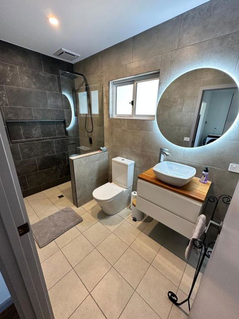 Luxury Holiday Unit 8min Walk To Town Center With Boat Parking - Accommodation Port Hedland 1