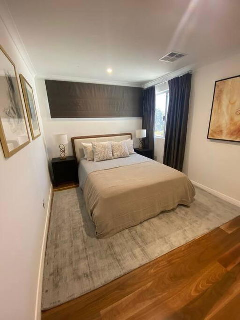 Luxury Executive Home With Pool - Accommodation Port Hedland 3