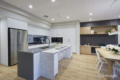 Luxury Bedrooms In A Resort Style Home - Accommodation Port Hedland 3