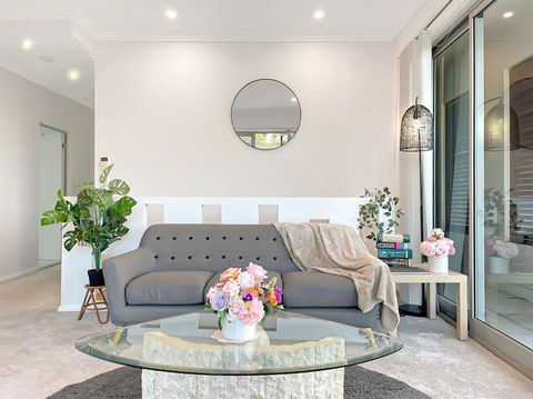 Luxury Retreat Sydney Airport Direct Train Line - Accommodation Port Hedland 1