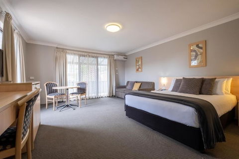 Maclin Lodge Motel - Accommodation Port Hedland 0