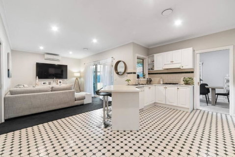 Magnificent Maxwell Of Mornington! - Accommodation Port Hedland 3