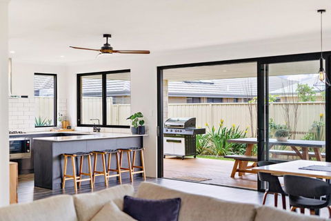 MAINBREAK - DUNSBOROUGH - Accommodation Port Hedland 2