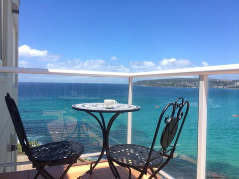 Manly Waterfront Beach Stay - Accommodation Port Hedland 1