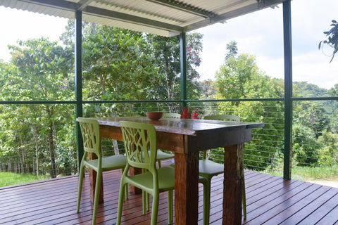 Mena Creek Flower House - Accommodation Port Hedland 0