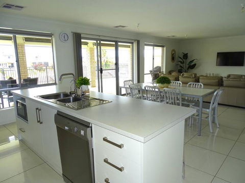 Marina Belle - Accommodation Port Hedland 1