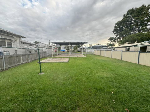 Massive 3 Bedroom Home With Backyard - Accommodation Port Hedland 2